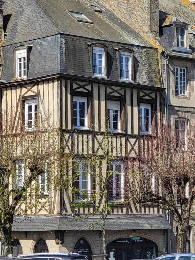 Les Appartements Du Marche Dinan Bilik gambar
