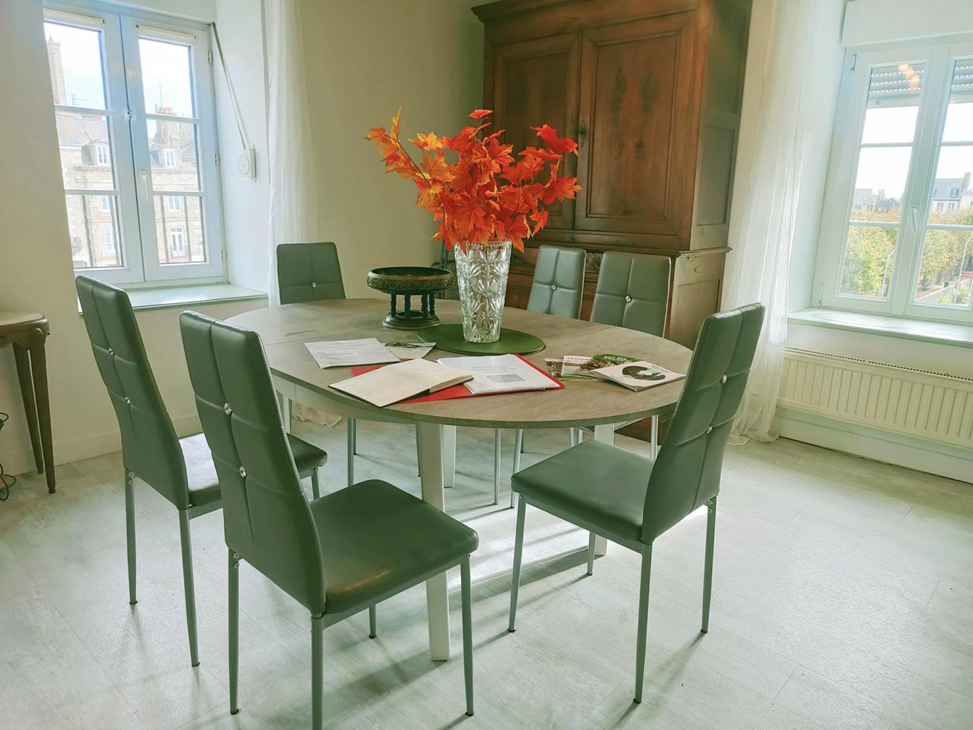 Les Appartements Du Marche Dinan Luaran gambar