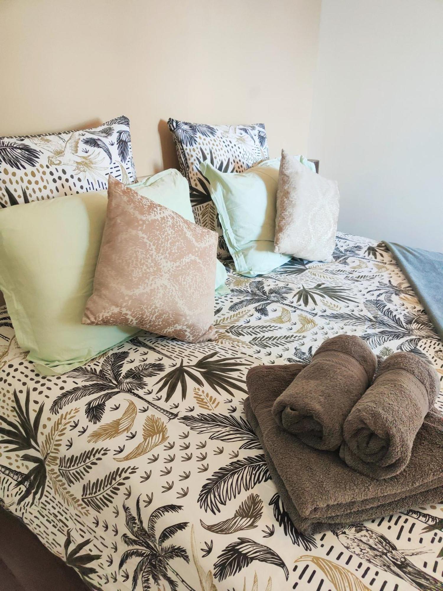 Les Appartements Du Marche Dinan Bilik gambar